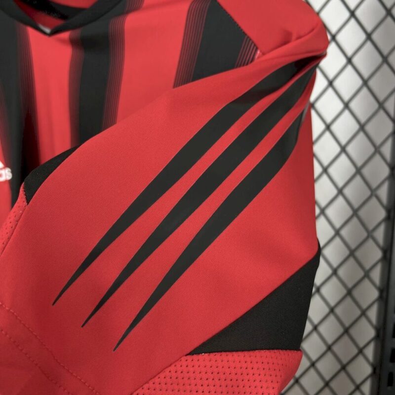 AC Milan 2004/05 Home Retro Jersey - Image 3