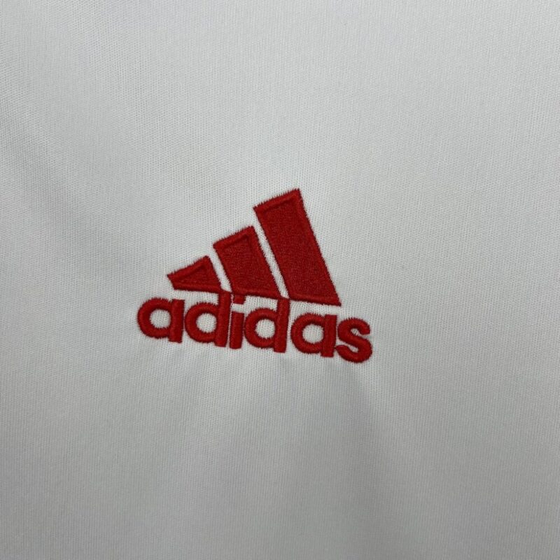 AC Milan 2011/12 Away Retro Jersey - Image 4