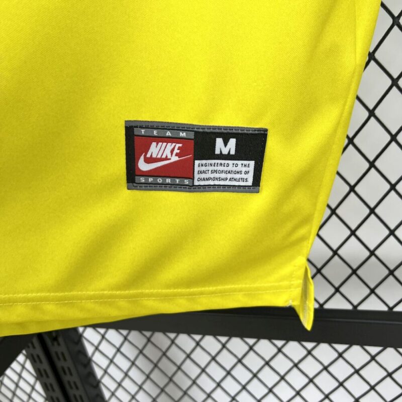 Borussia Dortmund 1996/97 Home Retro Jersey - Image 5