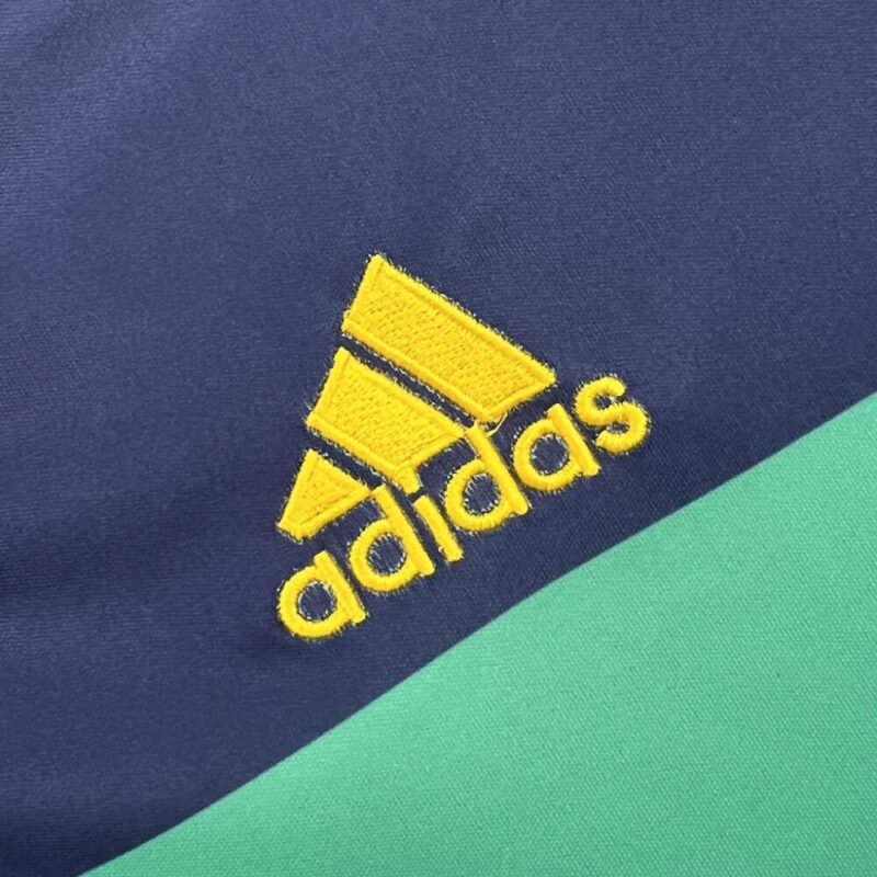 Spain 2010 Goalkeeper Jersey Retro Jersey - Image 6