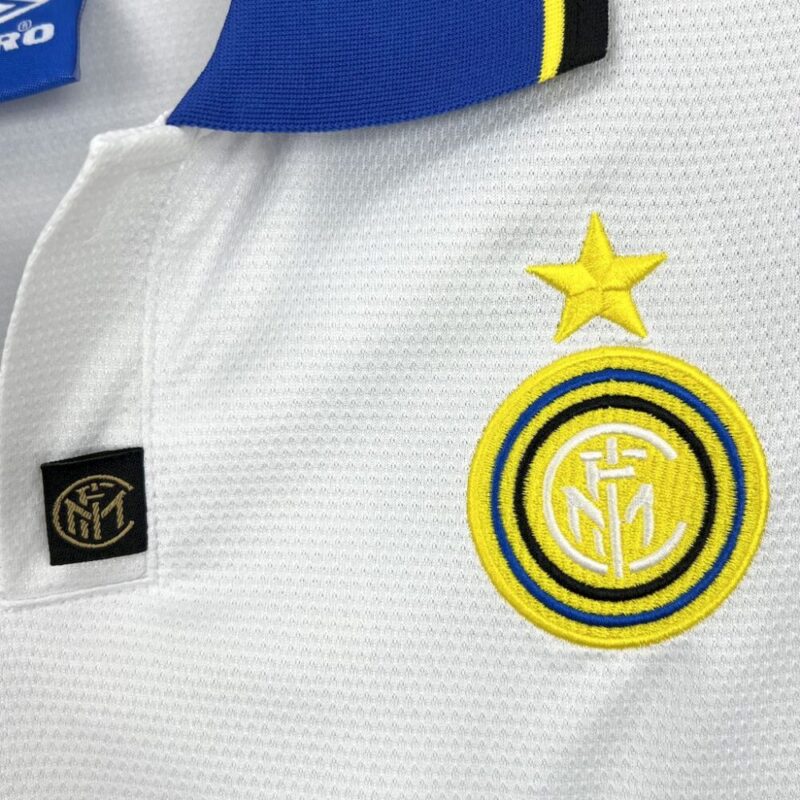 Inter Milan 1997/98 Away Retro Jersey - Image 5