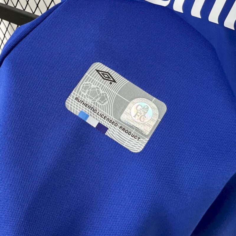 Chelsea 2004/05 Home Retro Jersey - Image 7