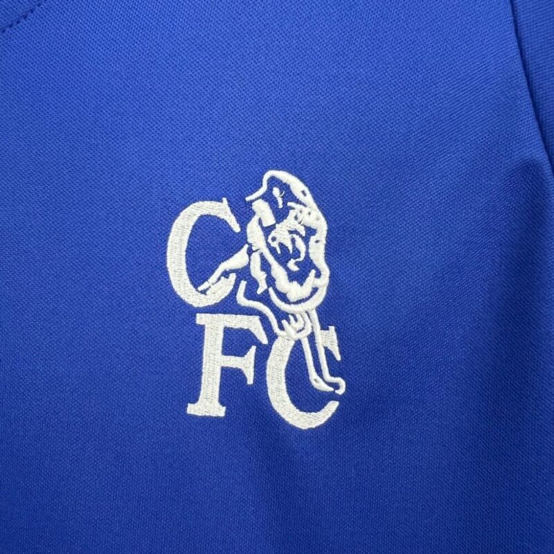 Chelsea 2004/05 Home Retro Jersey - Image 5
