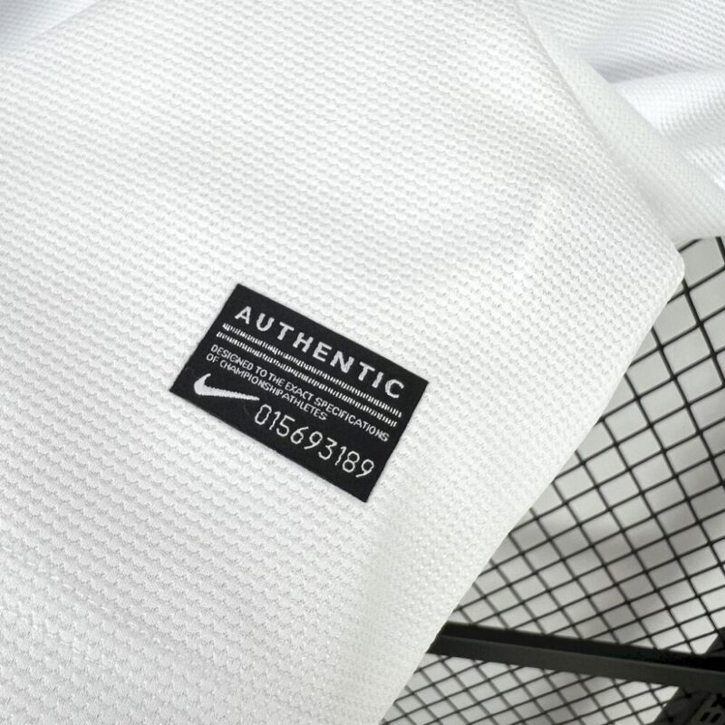 Celtic 2012/13 125th Anniversary Edition Retro Jersey - Image 7