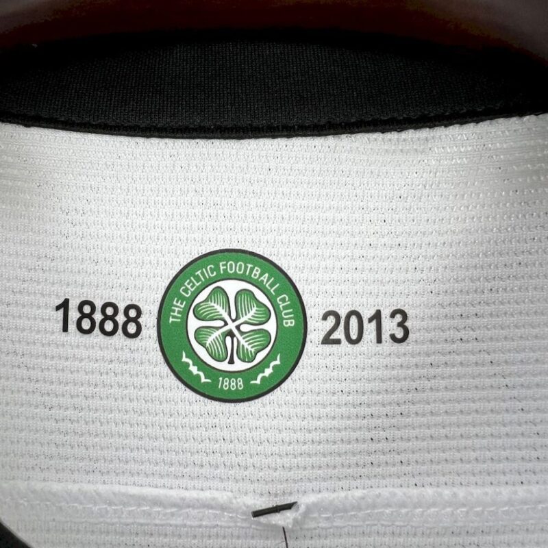 Celtic 2012/13 125th Anniversary Edition Retro Jersey - Image 4