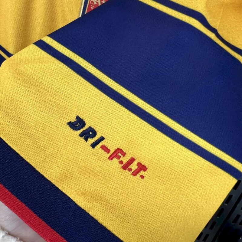 Arsenal 1997/99 Away Retro Jersey - Image 5