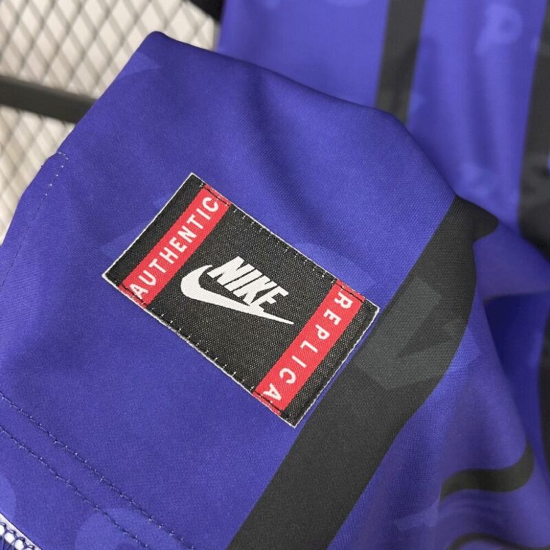 PSV Eindhoven 1996/97 Away Retro Jersey - Image 7