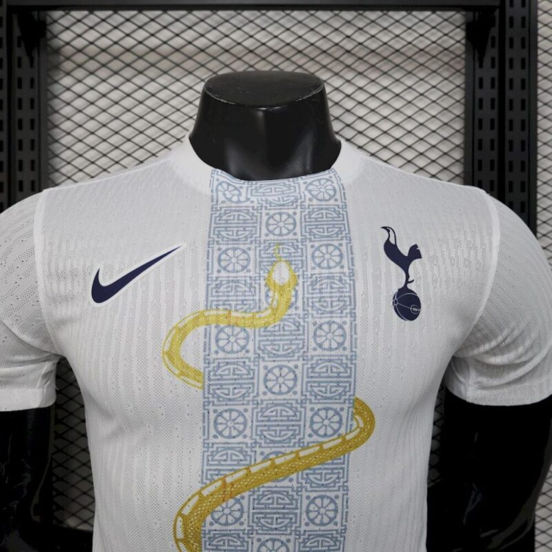 Tottenham Hotspur 2025/26 White Gold Snake Edition Jersey Player Version - Image 4