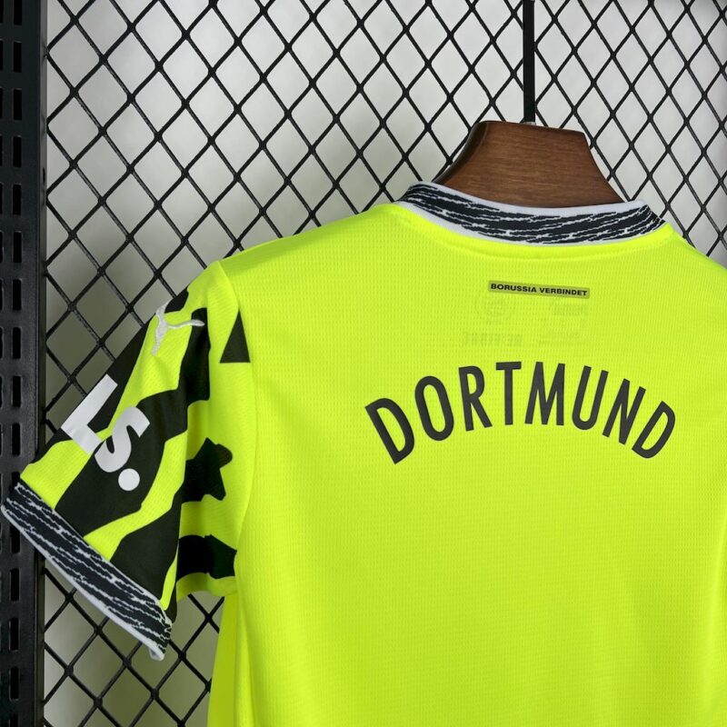 Borussia Dortmund 2025/26 Special Kids Kit - Image 3