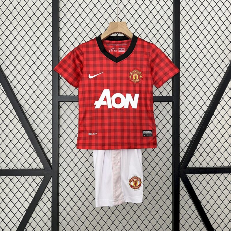 Manchester United 2012/13 Home Kids Retro Jersey And Shorts
