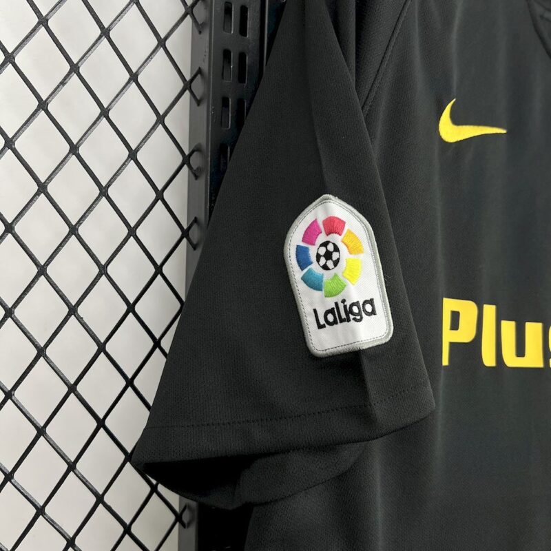 Atletico Madrid 2016/17 Away Retro Jersey - Image 7