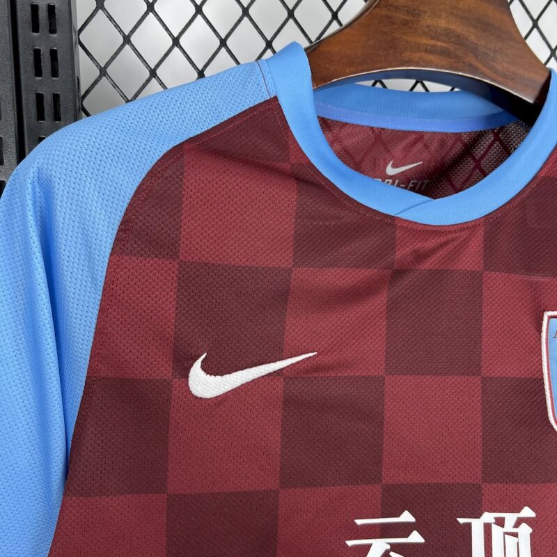 Aston Villa 2011/12 Home Retro Jersey - Image 8
