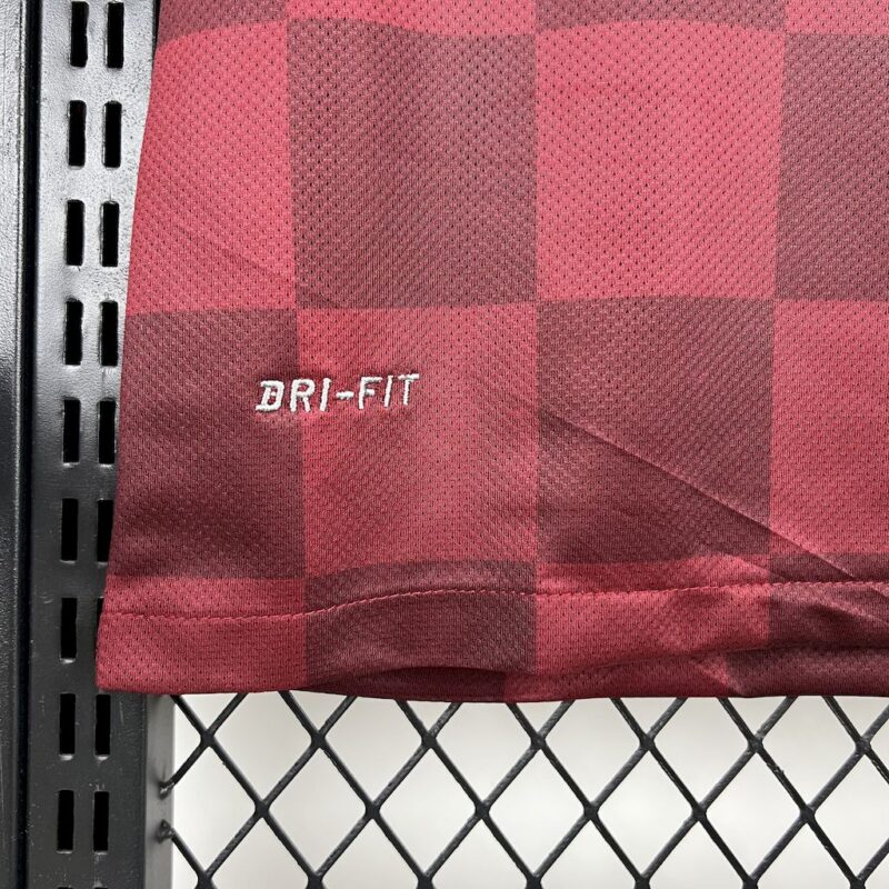 Aston Villa 2011/12 Home Retro Jersey - Image 4