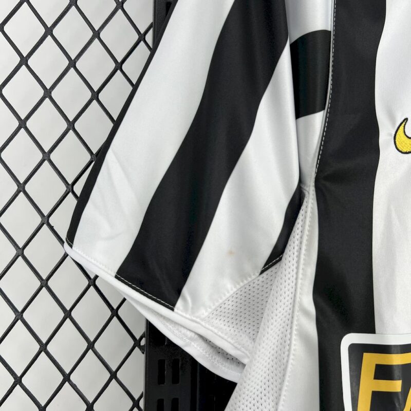 Juventus 2002/03 Home Retro Jersey - Image 6
