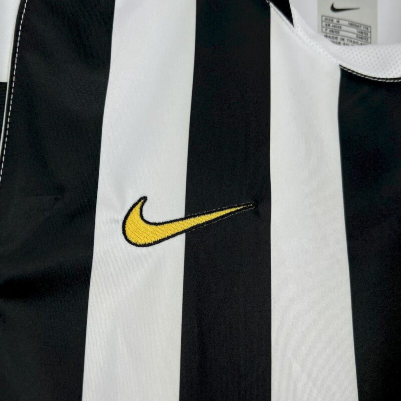 Juventus 2002/03 Home Retro Jersey - Image 5