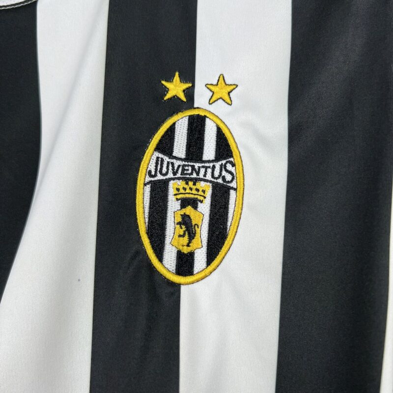 Juventus 2002/03 Home Retro Jersey - Image 4