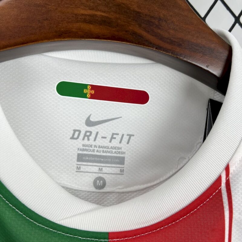 Portugal 2010 Away Retro Jersey - Image 4
