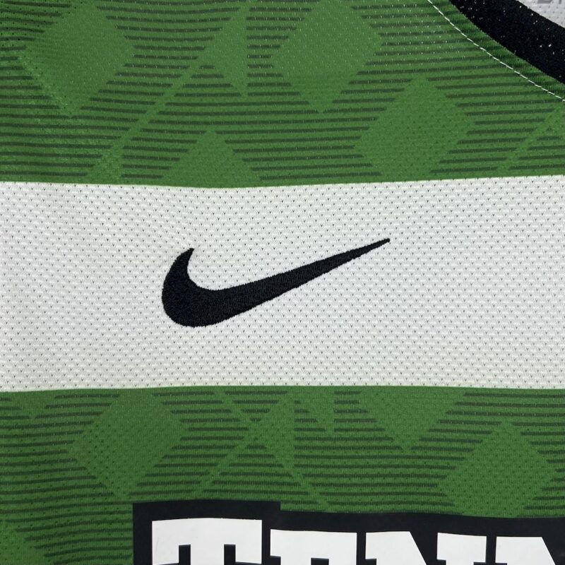 Celtic 2010/12 Home Retro Jersey - Image 8
