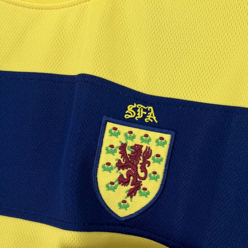Scotland 2002 Away Retro Jersey - Image 5