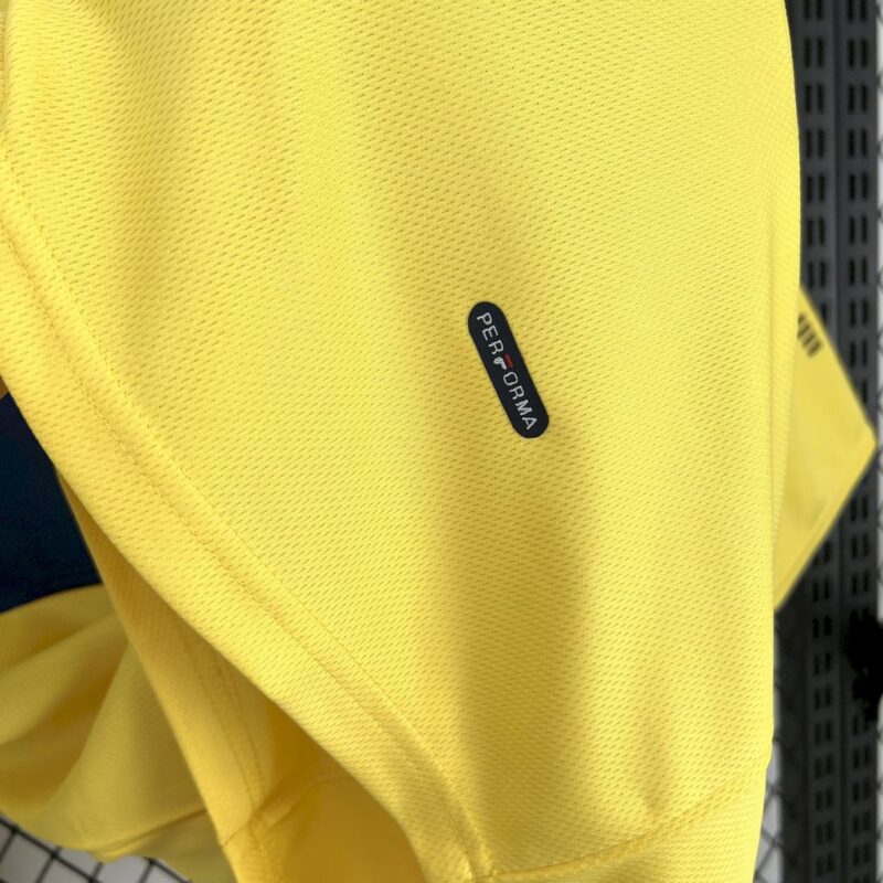 Scotland 2002 Away Retro Jersey - Image 3