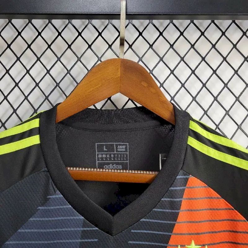 Argentina 2024/25 Goalkeeper Jersey - Image 8