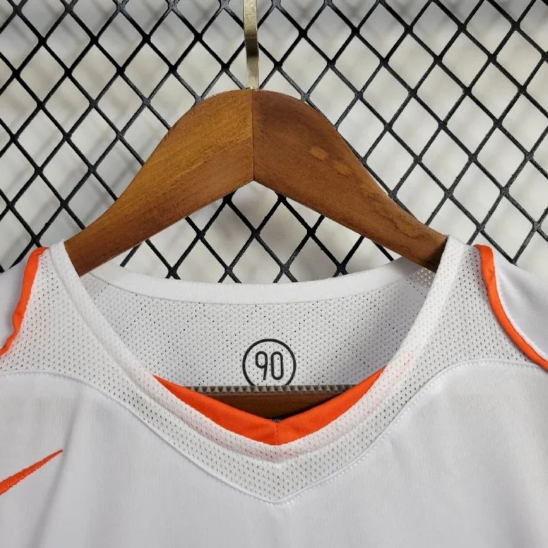 Netherlands 2004 Away Retro Jersey - Image 4