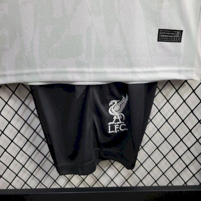 Liverpool 2024/25 Third Kids Kit - Image 4