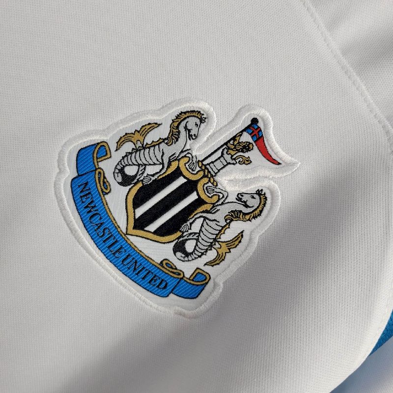 Newcastle United 1999/2000 Away Retro Jersey - Image 9