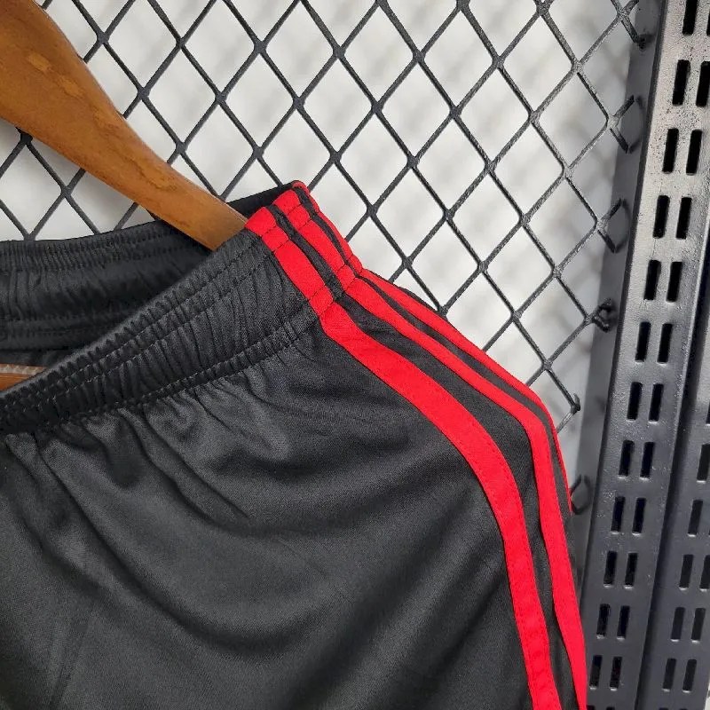 Flamengo 2024/25 Away Shorts - Image 3