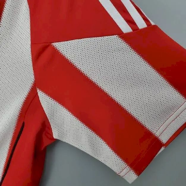 Bayern Munich 2010/11 Home Retro Jersey - Image 6