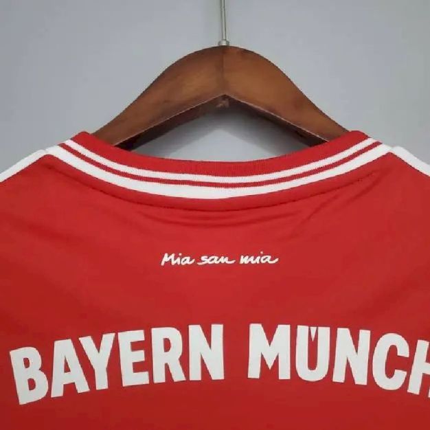 Bayern Munich 2013/14 Home Champions League Long Sleeve Retro Jersey - Image 9