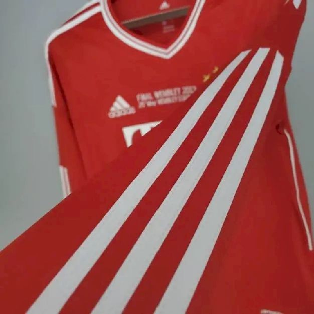 Bayern Munich 2013/14 Home Champions League Long Sleeve Retro Jersey - Image 6