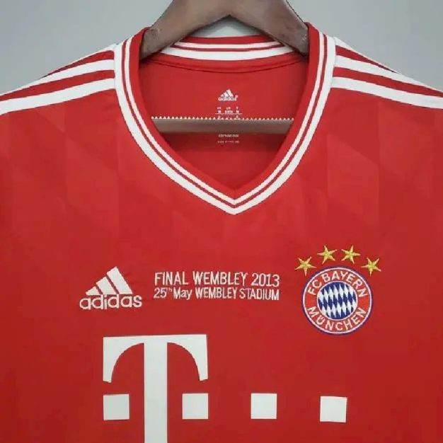 Bayern Munich 2013/14 Home Champions League Long Sleeve Retro Jersey - Image 2