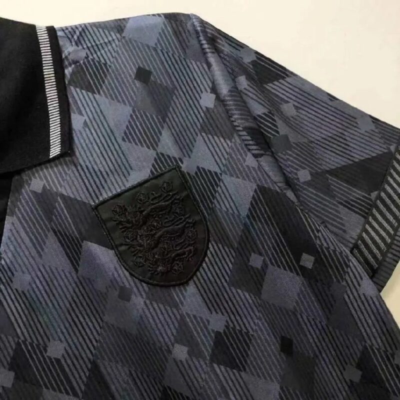 England 1990 Blackout Retro Jersey - Image 4