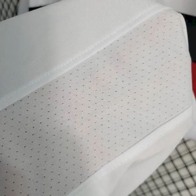 Flamengo 2001/02 Away Retro Jersey - Image 6