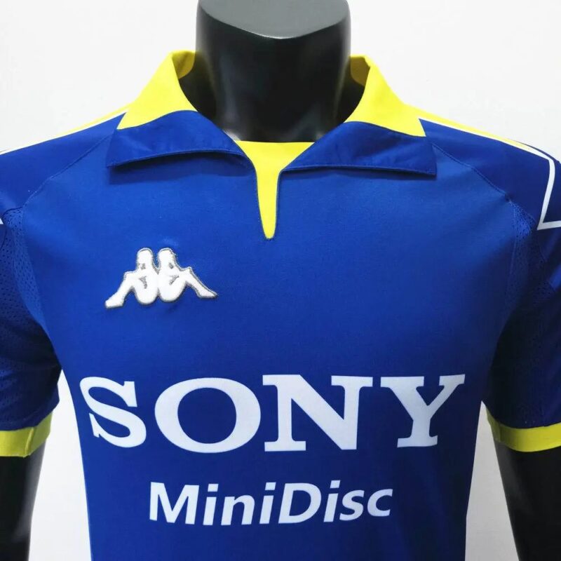 Juventus 1997/98 Thirds Retro Jersey - Image 3