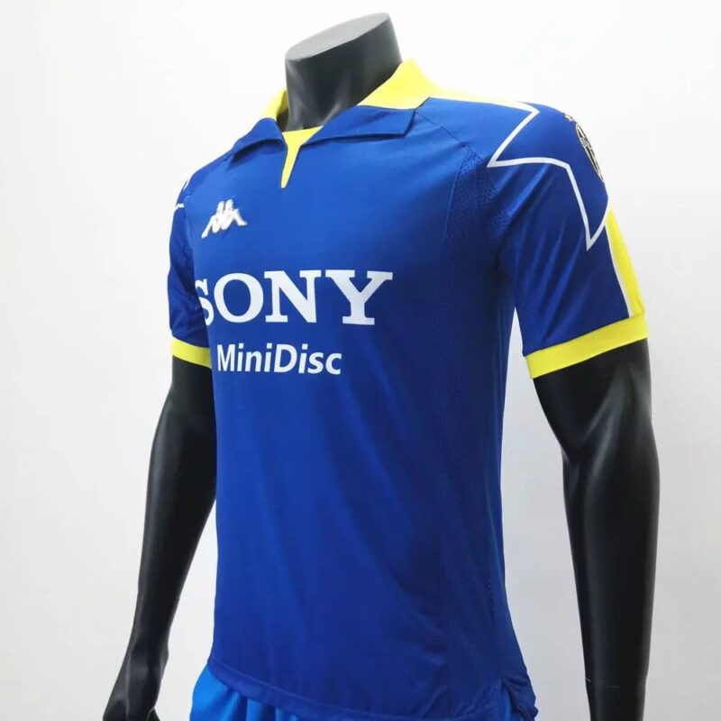 Juventus 1997/98 Thirds Retro Jersey - Image 5