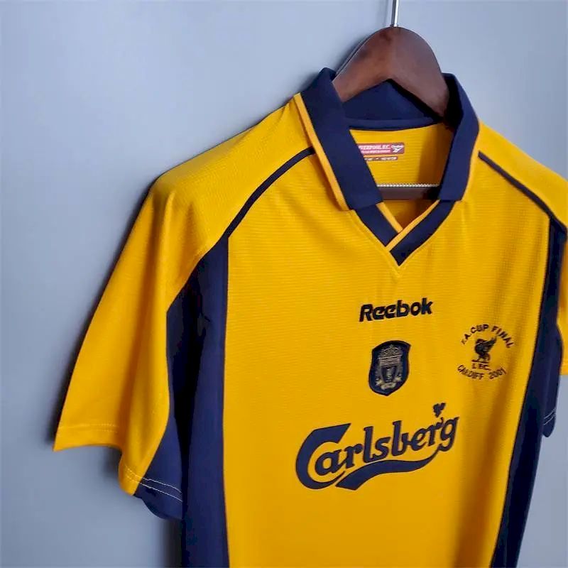 Liverpool 2000/01 Away Retro Jersey - Image 7