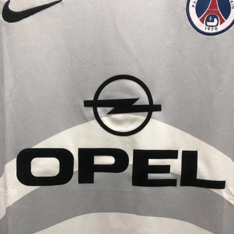 Paris Saint-Germain 2001-2002 Away Retro Jersey - Image 3