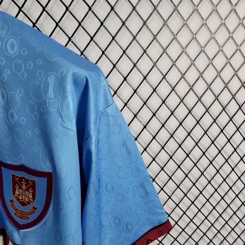 West Ham United 1995/97 Away Retro Jersey - Image 6