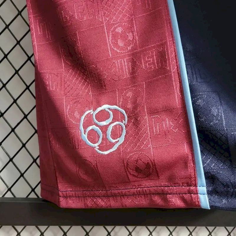 West Ham United 2011 Home Retro Jersey - Image 6