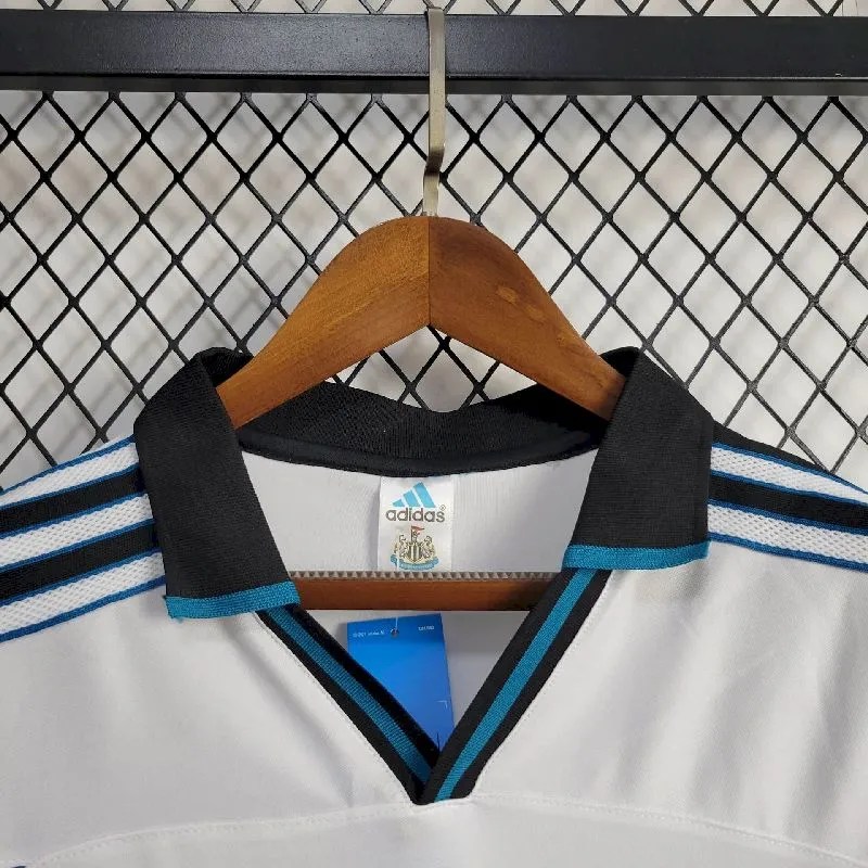 Newcastle United 1999/2000 Away Retro Jersey - Image 8