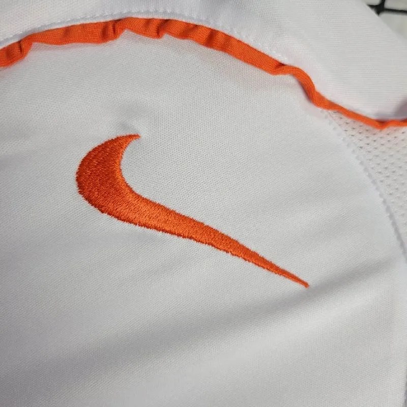 Netherlands 2004 Away Retro Jersey - Image 5