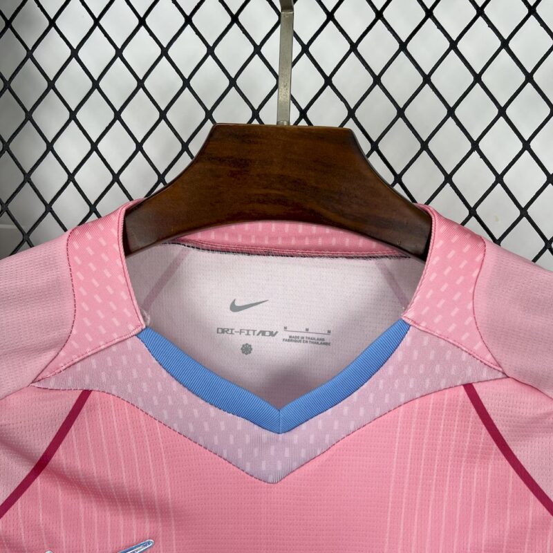 Barcelona 2025/26 pink special edition Jersey (With Champions League) - Image 7