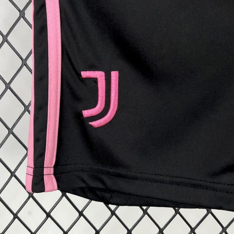 Juventus 2025/26 Home Kids Kit - Image 5