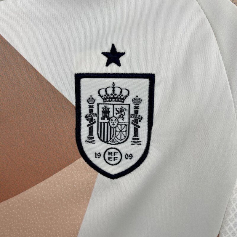 Spain 2025/26 Away Kids Kit - Image 8