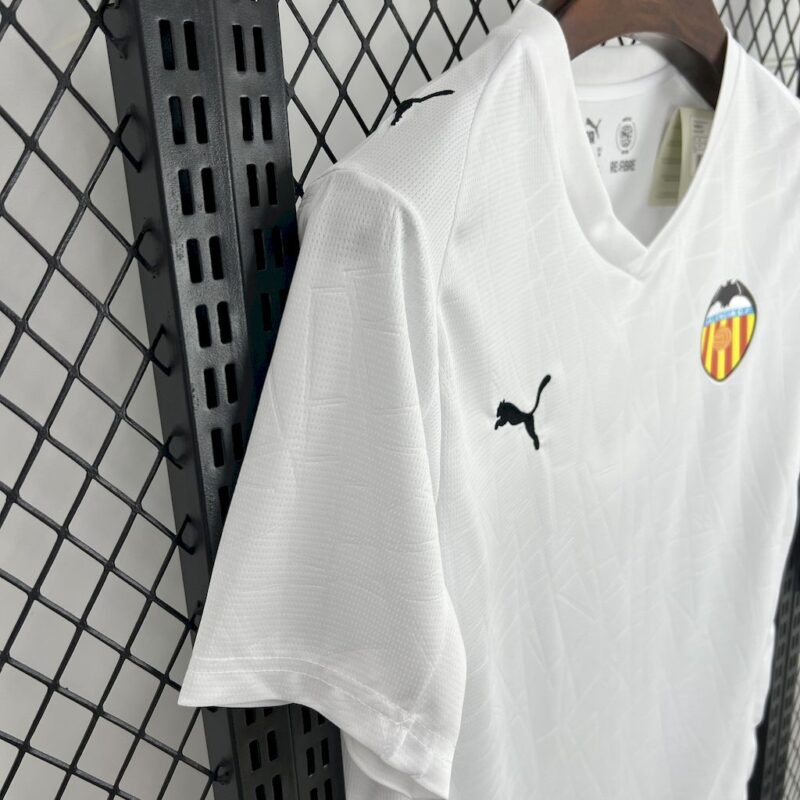 Valencia CF 2025/26 Home Jersey - Image 4