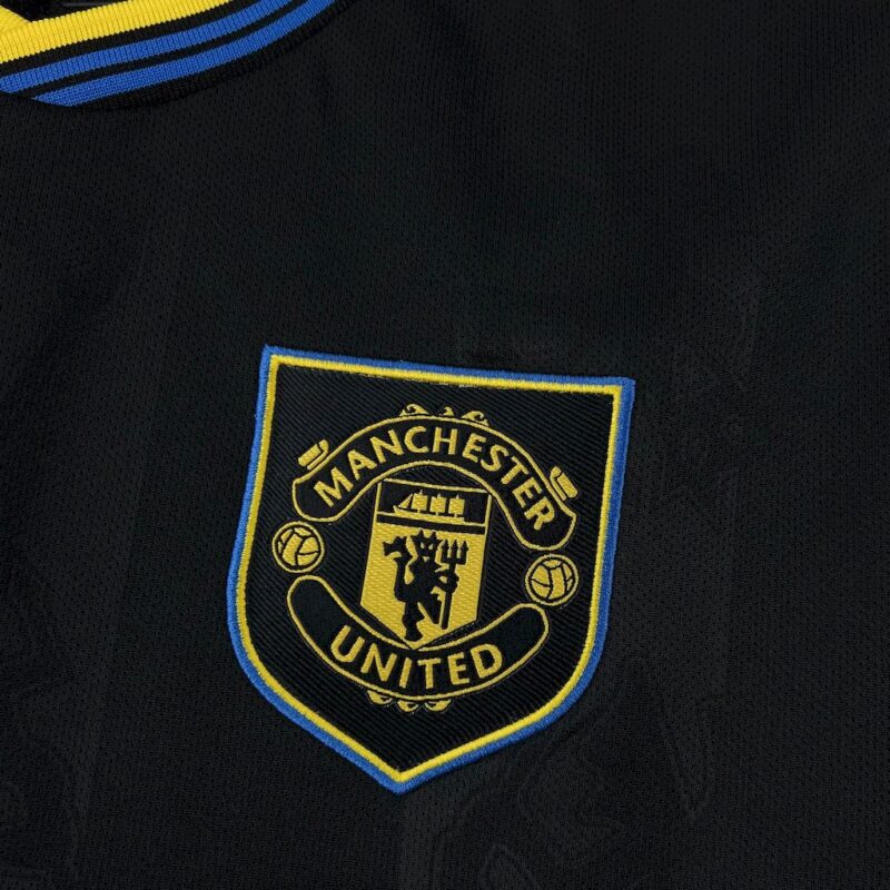 Manchester United 2025/26 Third Jersey - Image 6