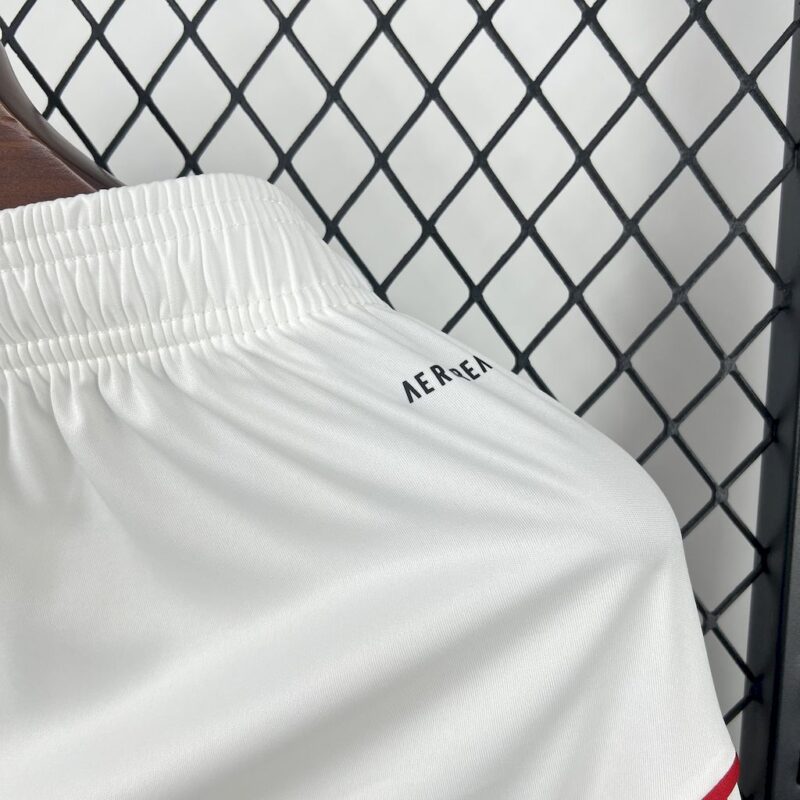 Arsenal 2025/26 Home Shorts - Image 3