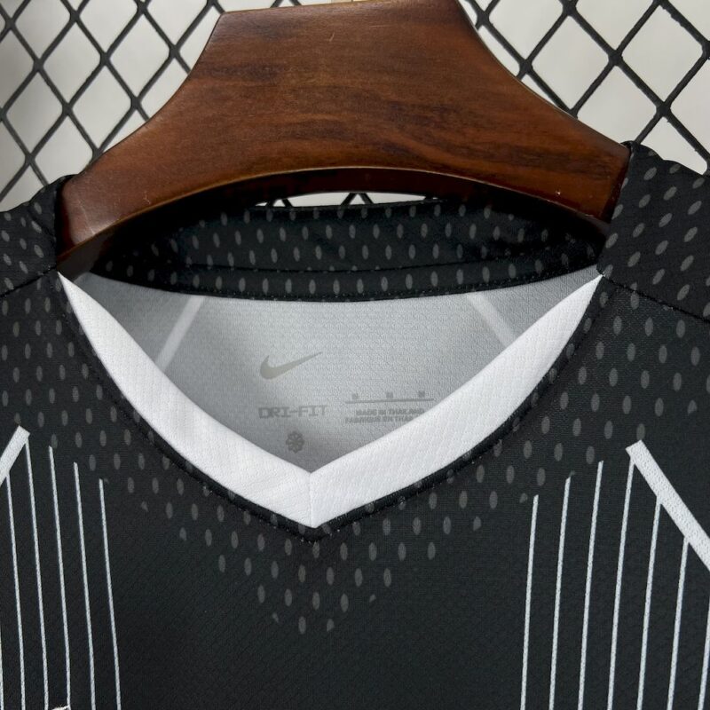 Barcelona 2025/26 black special edition Jersey - Image 5